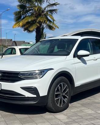 Volkswagen Tiguan 2.0 TDI 150 CV SCR DSG FINANZIAB