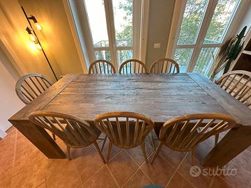 Tavolo da pranzo con 8 sedie