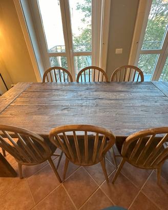 Tavolo da pranzo con 8 sedie