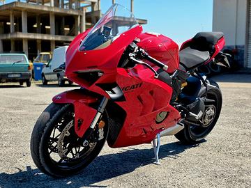 ducati Panigale v4