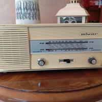 Radio d'epoca funzionante