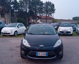 Ford Fiesta 1.4 5 porte Bz.- GPL Titanium