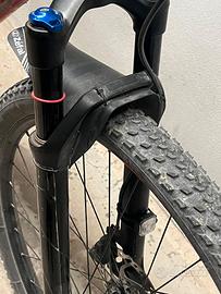 Bicicletta MTB in carbonio"Specialized"