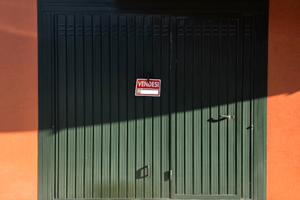 Garage di Recente Costruzione