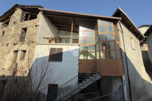 CASA SEMINDIPENDENTE A TEGLIO