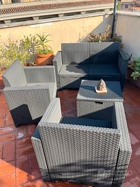 Divanetto in polyrattan