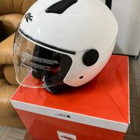 Casco jet