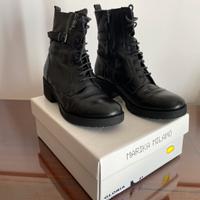 Stivaletti anfibi donna 41 Marika Milano