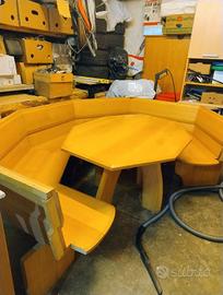 Tavolo ovale con panca