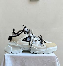 MCQ Alexander McQueen Orbyt Chunky Sneakers 39