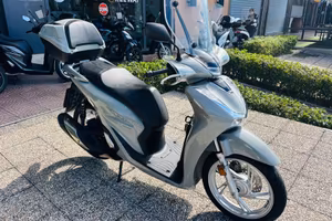 HONDA SH 150 TUTTO INCLUSO ANCHE PASSAGGIO! MINI