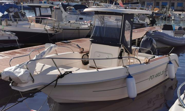 Barca Polaris 20 con motori Yamaha F 115 e FT 9.9