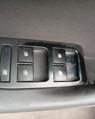 Pulsantiera anteriore sx Opel Zafira c tourer anno