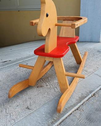 Cavallo a dondolo foppapedretti 