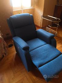 Poltrona reclinabile con poggia piedi elettrica