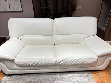 divano in pelle artigiano