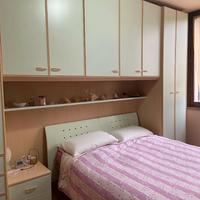 Camera da letto con armadio a ponte, scrivania