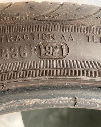 1 pnumatico Pirelli pzeronero 225/45/17