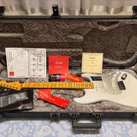 Fender American Ultra II Strat MN AVL