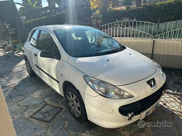 Peugeot 307 HDi – Autocarro – 1.6 Diesel – 2006
