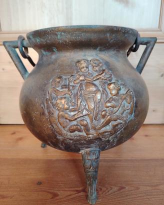 Antico Paiolo Tripode Calderone bronzo del 1800
