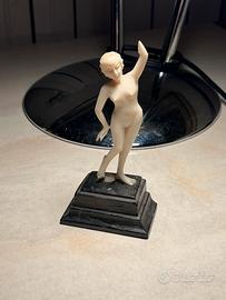 Statuina