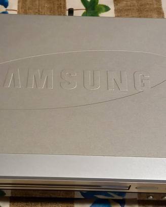 Lettore DVD Samsung DVD- S224 con telecomando 