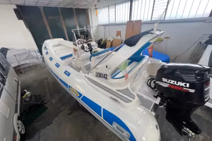 Gommone Stingher 606xs - Suzuki 175cv