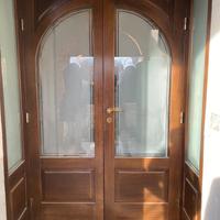 Porta con vetrata