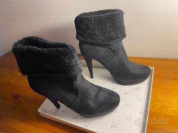 Scarpe tronchetto NERE