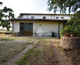 CASA SEMINDIPENDENTE A SAVIGNANO SUL RUBICONE