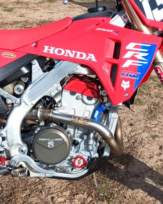 crf 250 scarico