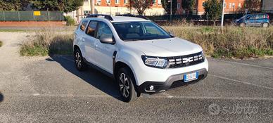 Dacia Duster journey up gpl 
