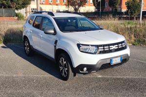 Dacia Duster journey up gpl 