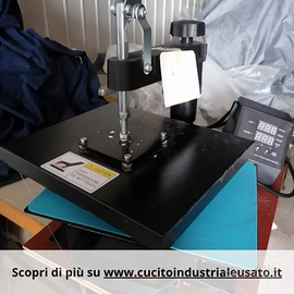 Pressa a caldo per applicare termoadesivi