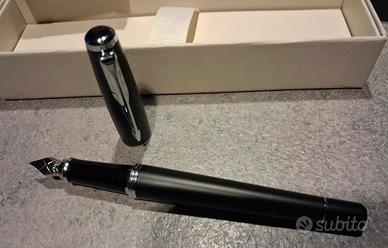 Penna stilografica Parker Urban nero opaco