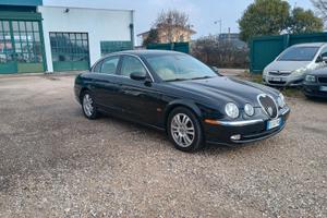 Jaguar s-type 4.2 benzina cambio automatico