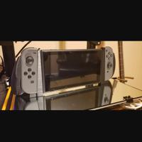 Nintendo Switch (grip joy-con)