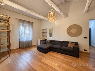 Villa di 258 m² con più di 5 locali a Montaldo Tor