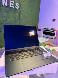 MacBook Air 15 2023 16GB RAM 512GB SSD M2