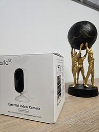 Arlo Essential Indoor Camera (2ª Generazione)