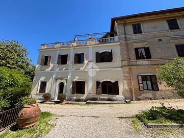 PORZIONE DI QUADRIFAMILIARE A GENZANO DI ROMA