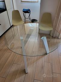 tavolo tondo in vetro 