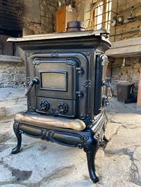 Stufa a legna in ghisa