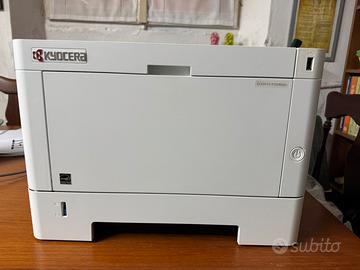 Stampante Kyocera Ecosys P2040dn con 3 toner
