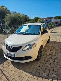 lancia y 1.2 benzina/GPL 