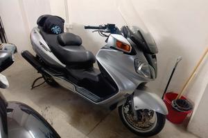 SUZUKI BURGMAN 650