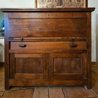 Mobile credenza restaurato