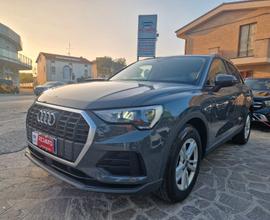 Audi Q3 35 TDI S tronic Business