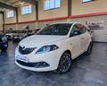 lancia-ypsilon-1-0-firefly-hybrid-gold-prezzo-real